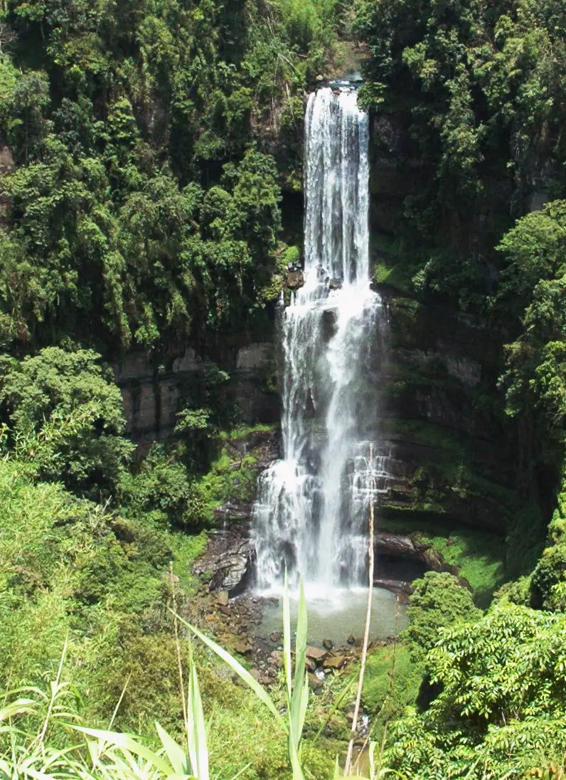 Five Waterfalls to be Visited in North-East India Vantawng falls