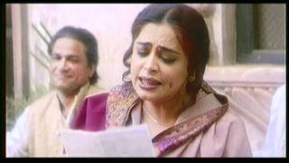 Poster huzoor itna agar hum par