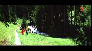 Poster bajne lage hain