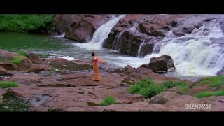 Poster in hawao ke daman pe hai