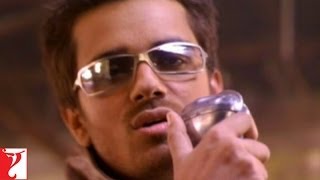 Poster keh raha mera dil