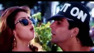 Poster gore gore mukhde pe