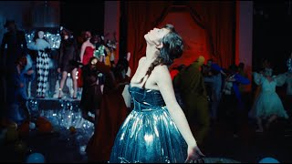 Poster  Never Been Calm And Collected Lyrics – Laufey 