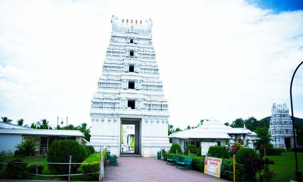 Discovering the Majesty of Tirupati Balaji Temple in Guwahati 3 Tirupati Balaji temple Guwahati