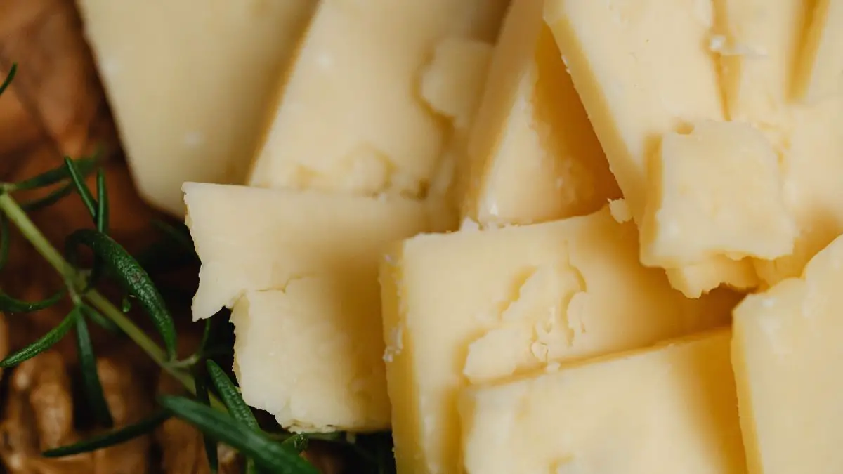 Five Benefits Of Cheese For Skin, Hair and Health
