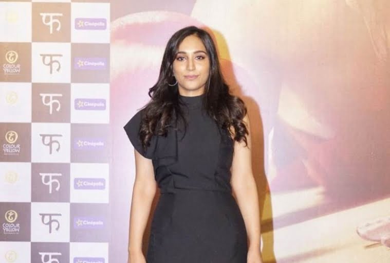 Zoya Hussain