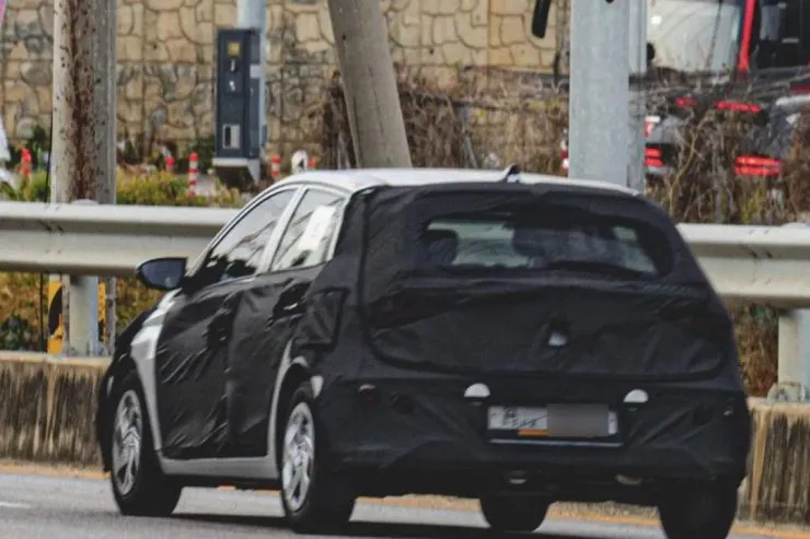 Hyundai i20 Facelift Spotted Testing: Spy Images Leaked Online