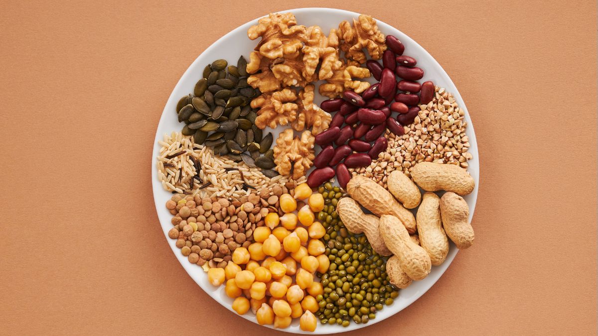 40 of the Most Powerful Fat-Burning Superfoods 2 Nuts are a great way to get protein, fibre, and healthy fats