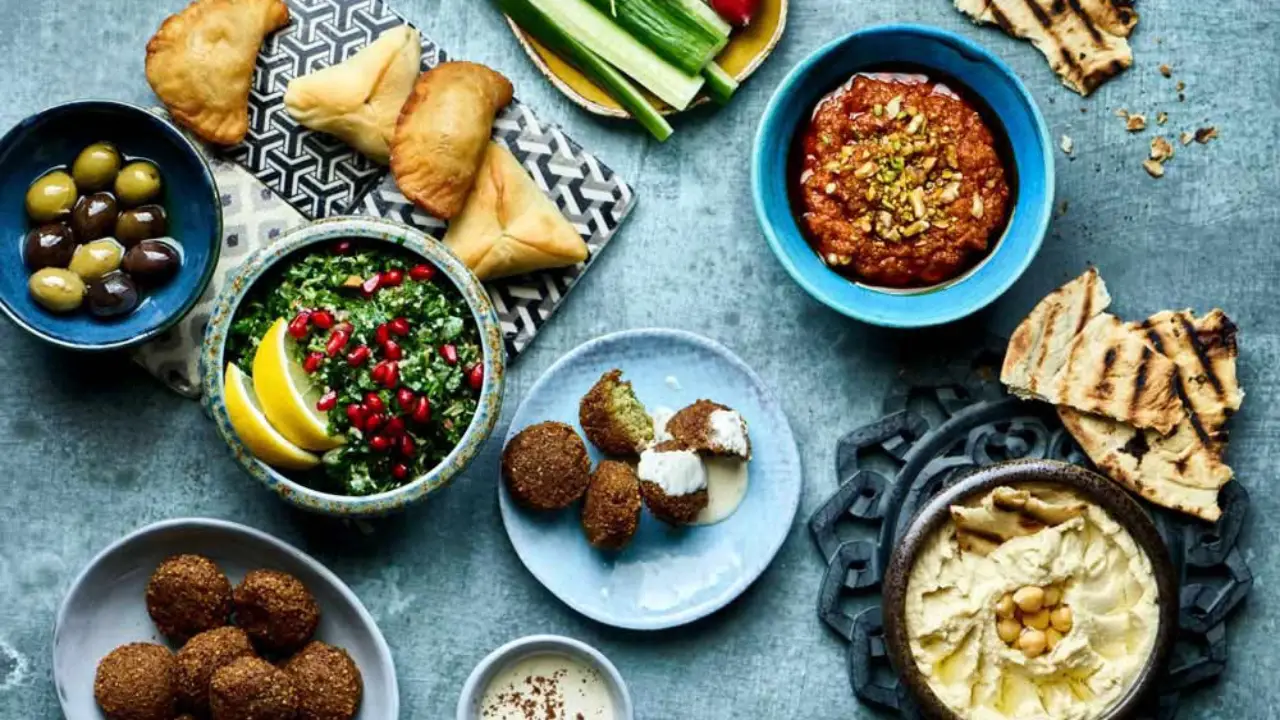 4. Israel - A Blend of Culinary Traditions