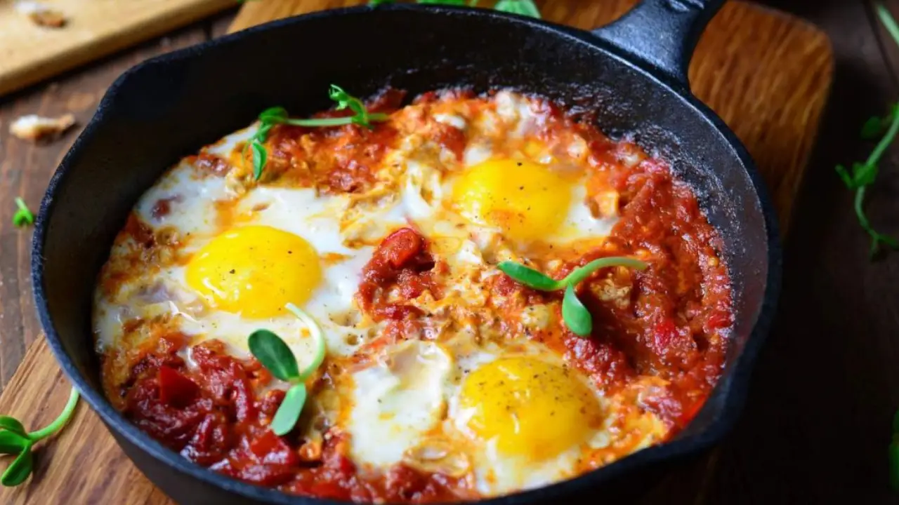 7. Baked Eggs in Tomato Sauce