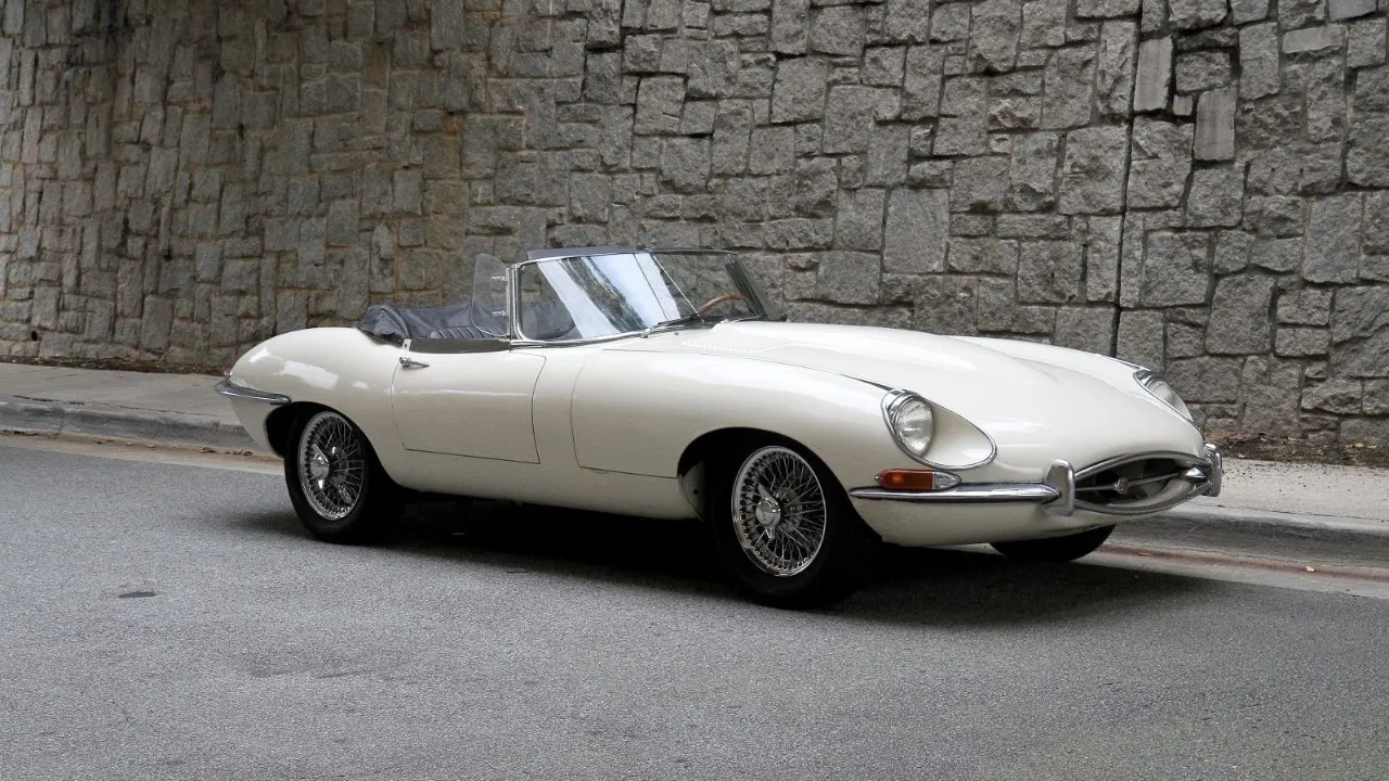 Jaguar E-Type (1961-1975): Beauty and Performance Combined