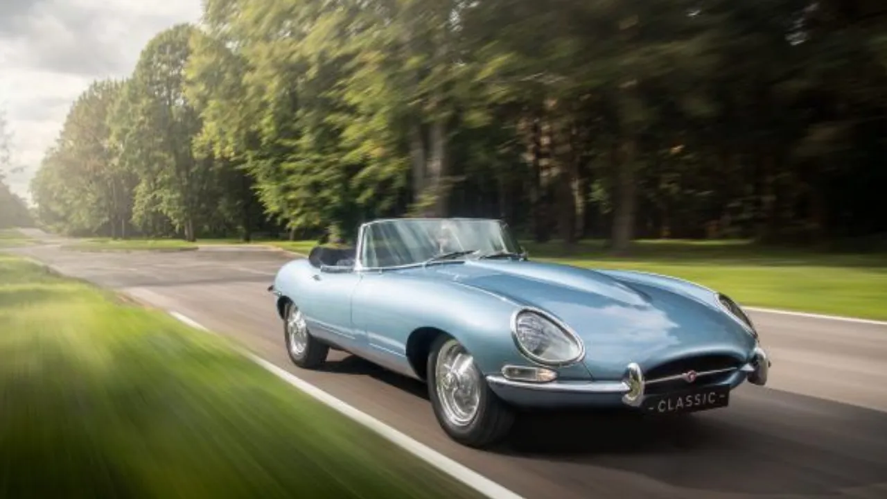 Jaguar E-Type (1961-1975): Beauty and Performance Combined
