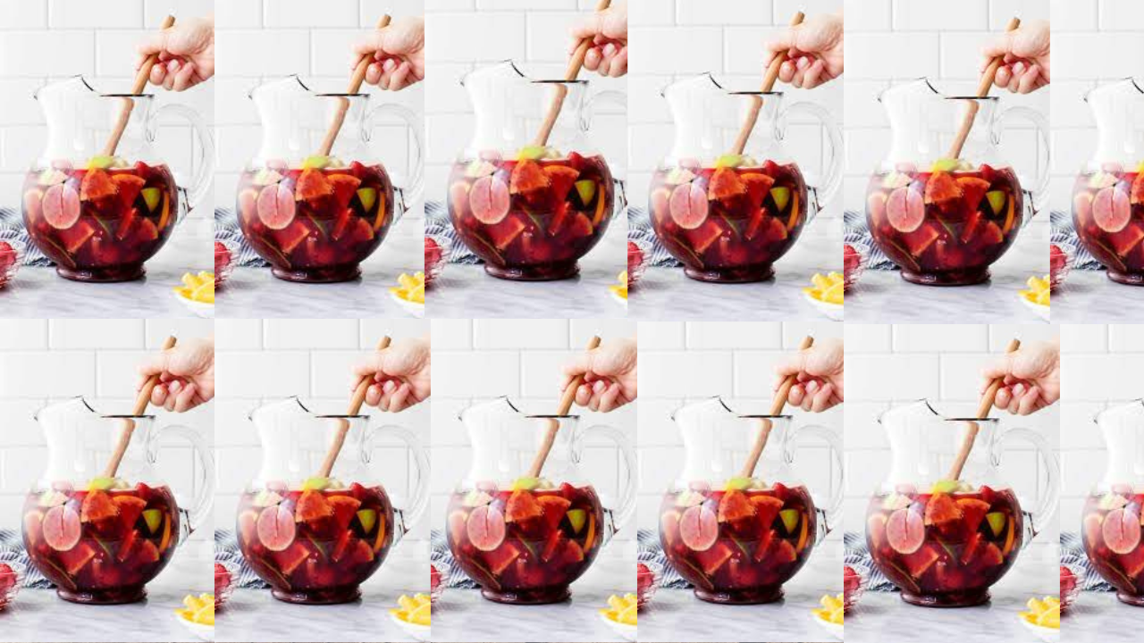 Sparkling Mango Pineapple Sangria: A Tropical Delight to Sip and Savor 5 Mixing the Sangria