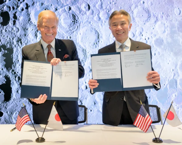 Space Exploration in 2025: Key Missions and Milestones 2 Lunar Missions by NASA and Japan